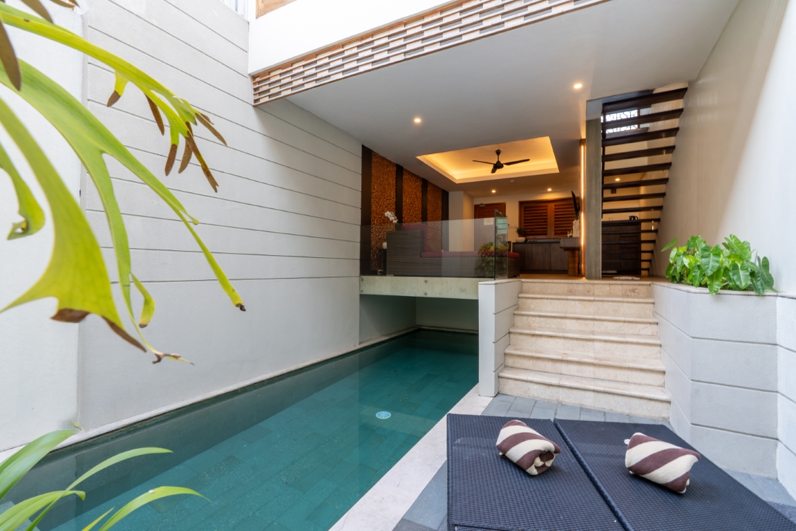Villa Kayu Raja